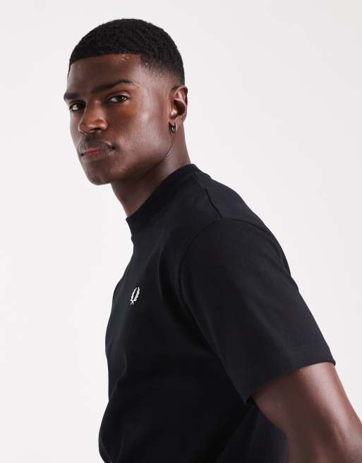 Camiseta negra holgada de Fred Perry, 4 de 5