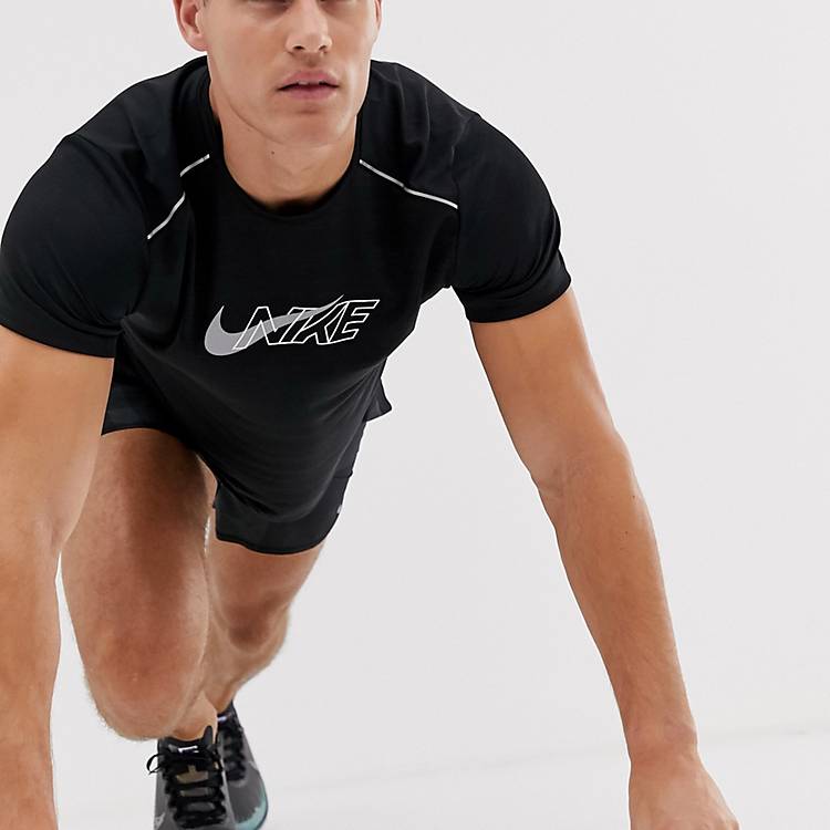 aves de corral Reducción Obligatorio Camiseta negra Miler Flash de Nike Running | ASOS