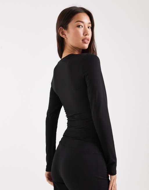 Camiseta negra moldeadora de manga larga de Miss Selfridge, 4 de 4
