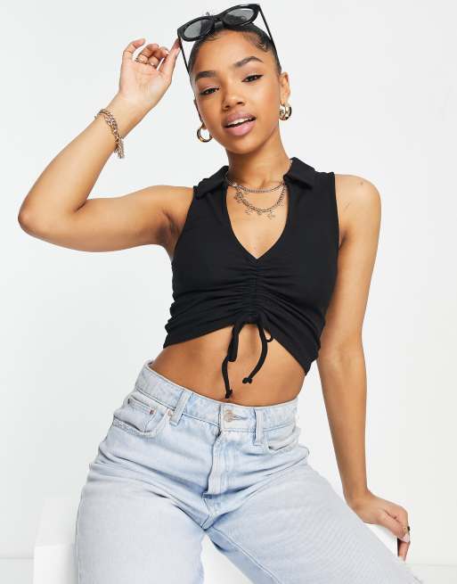 Camiseta negra sin mangas con solapas y parte delantera fruncida de New Look