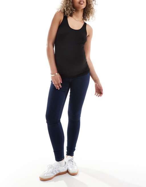 Camiseta negra sin mangas ni costuras de Vero Moda Maternity, 2 de 4