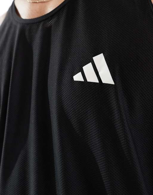 Camiseta negra sin mangas Own the Run de adidas Running, 3 de 4
