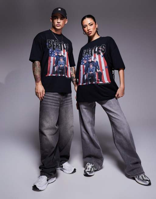 Camiseta negra unisex extragrande con estampado con licencia de 