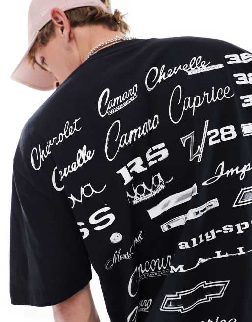 Camiseta negra unisex extragrande con estampado gráfico de logos de Chevrolet de ASOS DESIGN, 4 de 4