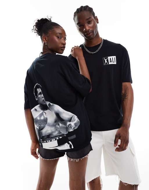 Camiseta negra unisex extragrande con estampado gráfico grande con licencia de Muhammad Ali de ASOS DESIGN
