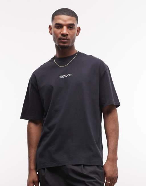 Camiseta negro envejecido extragrande con estampado en la espalda Stavoren de Pegador, 4 de 5
