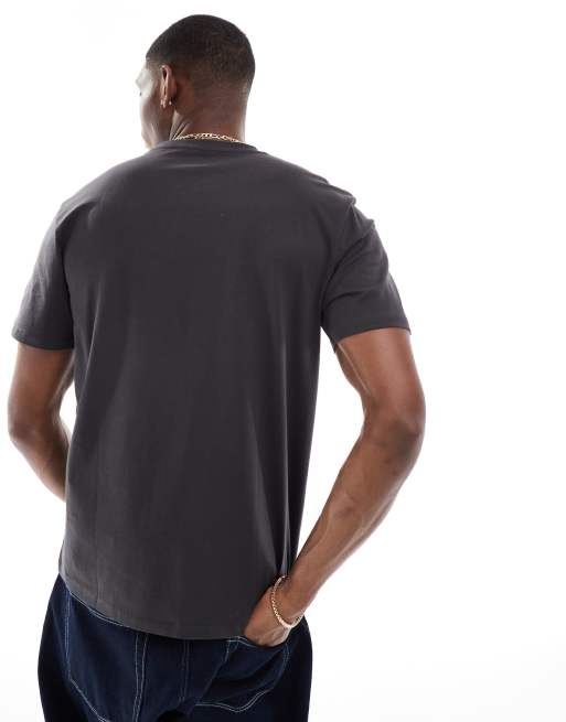 Camiseta negro lavado con estampado de vaquero pequeño de Wrangler, 4 de 4
