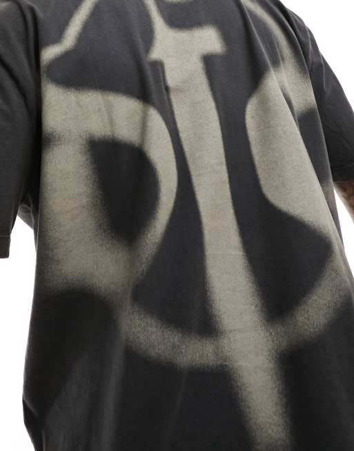 Camiseta negro lavado de corte extragrande con estampado aerografiado en la espalda de ASOS Dark Future, 3 de 4
