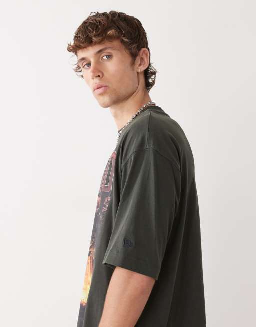 Camiseta negro lavado extragrande con estampado de los Chicago Bulls de New Era, 4 de 5