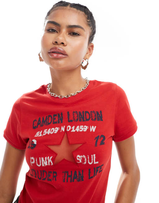 Camiseta roja con diseño encogido, estampado gráfico indie y abertura en forma de estrella con capa de malla de ASOS DESIGN