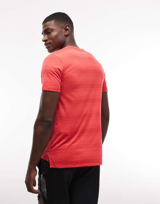 Camiseta rojo deportivo de manga corta Velociti de Under Armour, 5 de 9