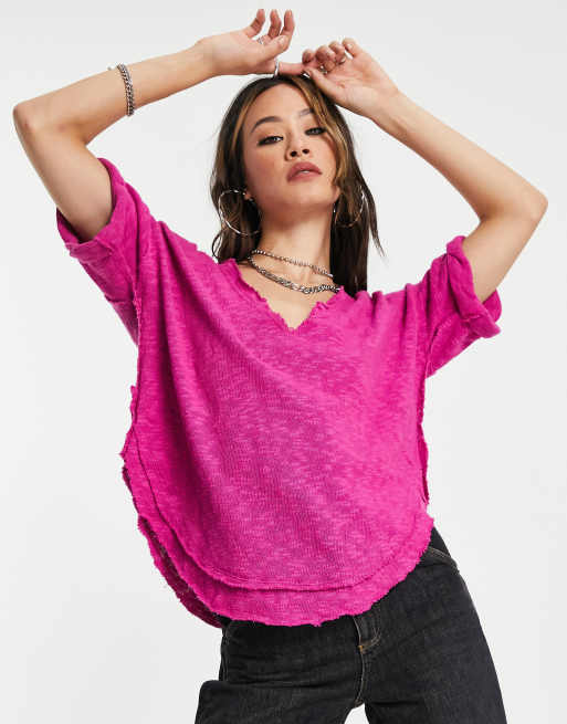 Camiseta rosa con cuello de pico North Star de Free People, 4 de 4