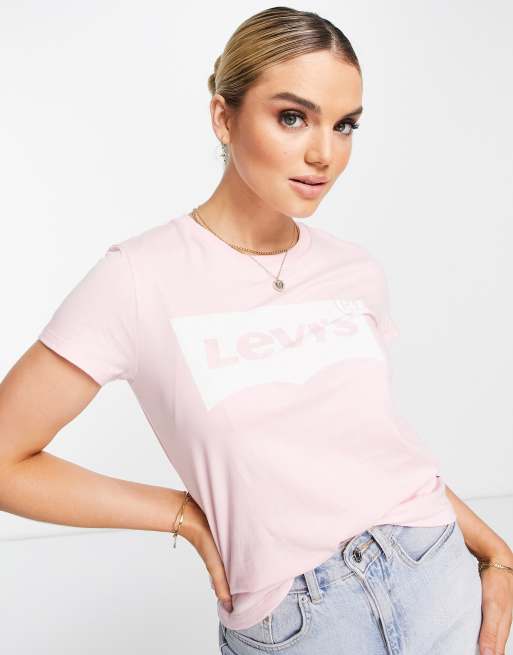 Camiseta rosa con logo de Levi's