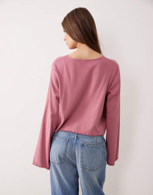 Camiseta rosa empolvado de manga larga con bordes ondulados de ASOS DESIGN, 4 de 4