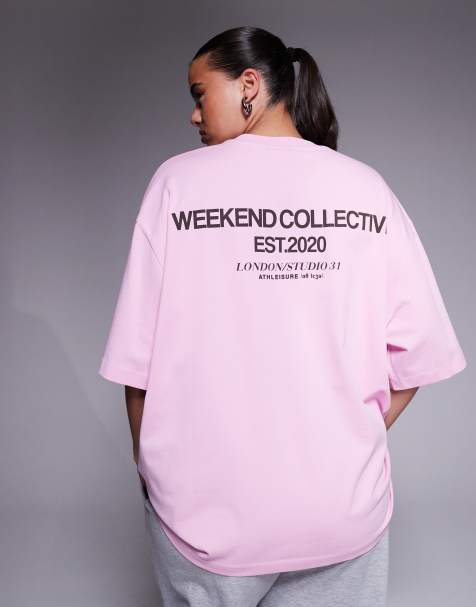 Camiseta rosa extragrande con estampado gráfico de texto en negrita en el pecho y la espalda Icon de Weekend Collective Curve - view 1