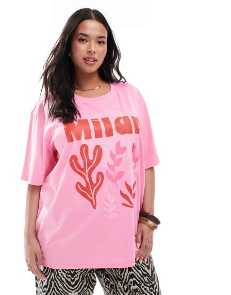 Camiseta rosa extragrande con estampado gráfico "Milan" de ONLY Curve - view 1