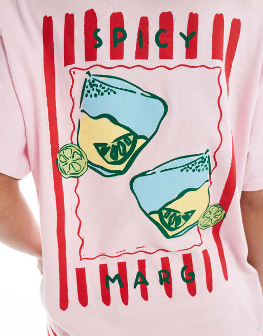 Camiseta rosa extragrande con estampado gráfico "Spicy Marg" de Miss Selfridge, 4 de 4