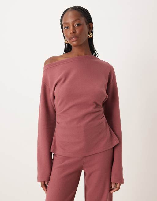 Camiseta rosa pétalo oscuro con hombro caído y cintura estilo corsé de tejido muy suave de ASOS DESIGN