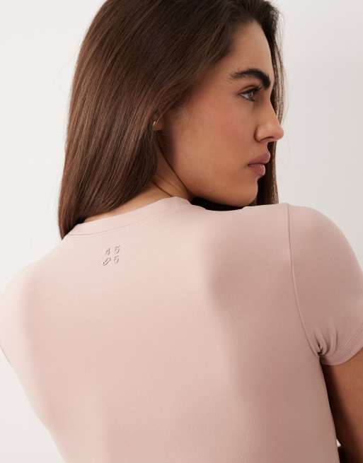 Camiseta rosa rubor con diseño encogido de tejido suave Icon Studio de 4505, 2 de 4