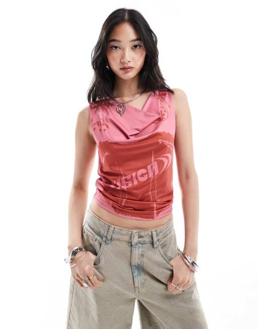 Camiseta rosa sin mangas con estampado gráfico y cuello desbocado de COLLUSION