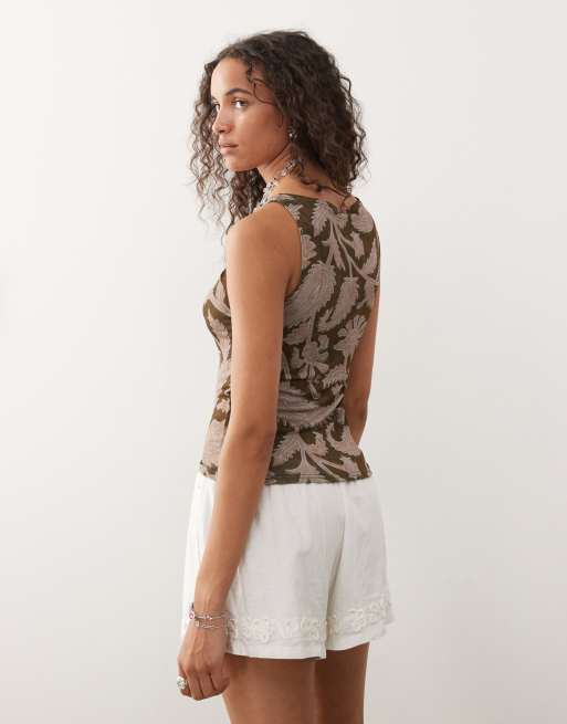 Camiseta sin mangas con estampado de cachemir extragrande y cuello barco de Reclaimed Vintage, 3 de 4