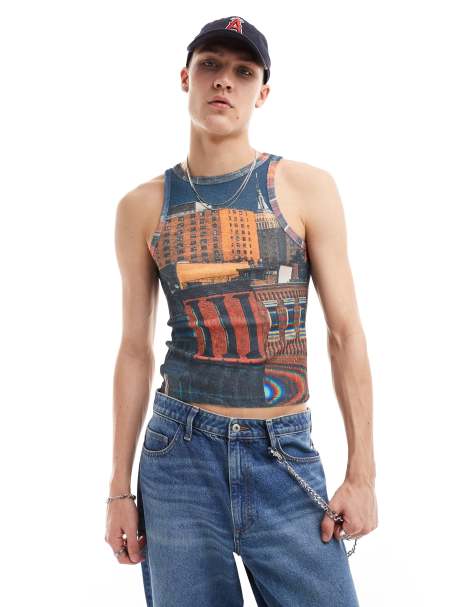 Camiseta sin tirantes con diseño encogido y estampado de ciudad de malla de COLLUSION - view 1