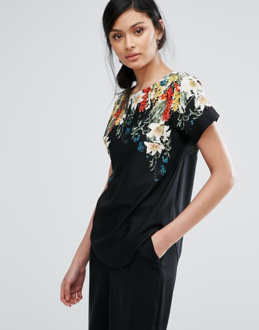 Camiseta tejida con estampado floral de Oasis