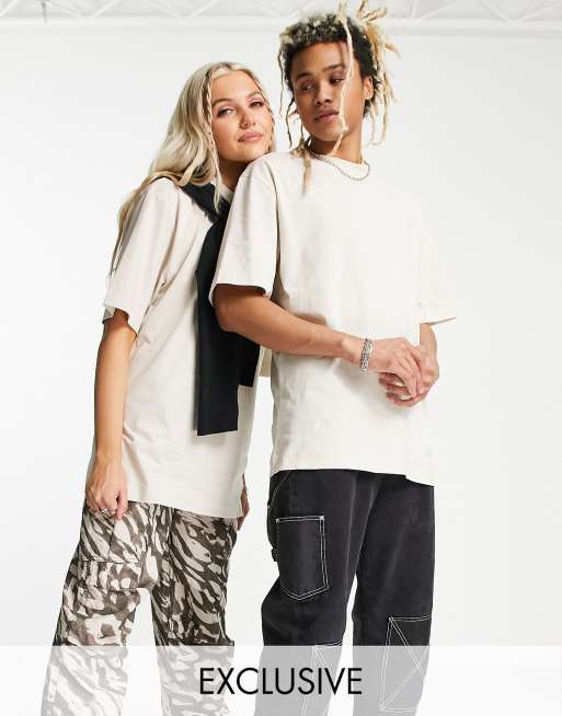 Camiseta unisex en color piedra de COLLUSION
