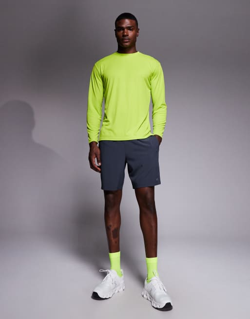 Camiseta verde ácido holgada de manga larga para correr de malla técnica de secado rápido de 4505, 2 de 5
