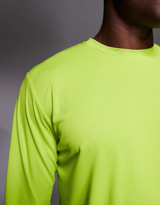 Camiseta verde ácido holgada de manga larga para correr de malla técnica de secado rápido de 4505, 5 de 5