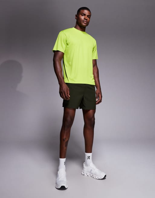 Camiseta verde ácido holgada para correr de malla técnica de secado rápido de 4505, 2 de 5