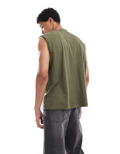 Camiseta verde básica extragrande sin mangas de ASOS DESIGN, 3 de 4