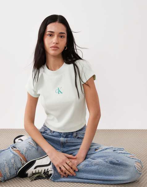 Camiseta verde claro con diseño encogido y monograma de canalé de Calvin Klein Jeans - view 1