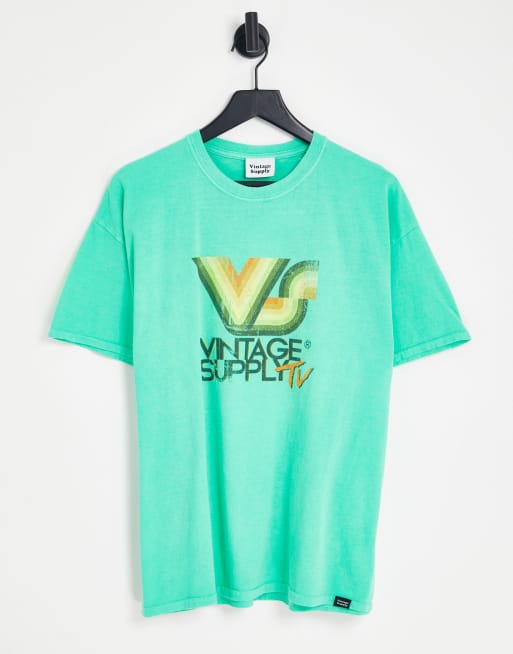 Camiseta verde con estampado Safari TV en la espalda de Vintage Supply