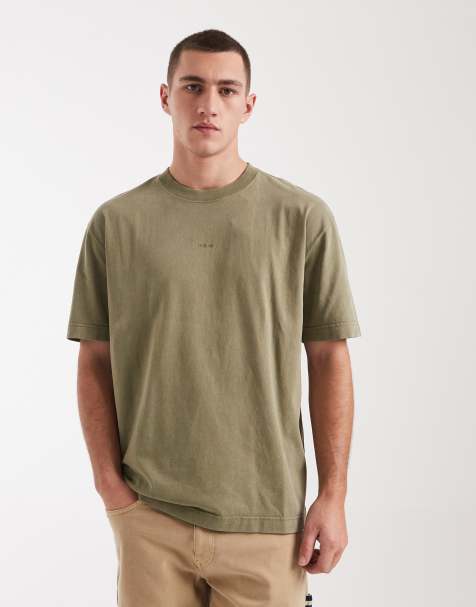 Camiseta verde con logo en relieve en el pecho de Hollister - view 1