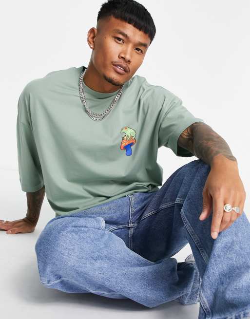 Camiseta verde extragrande con estampado de rana en el pecho de ASOS DESIGN