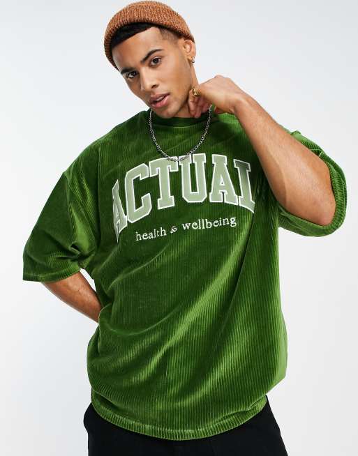 Camiseta verde extragrande con logo en el pecho de pana de ASOS Actual