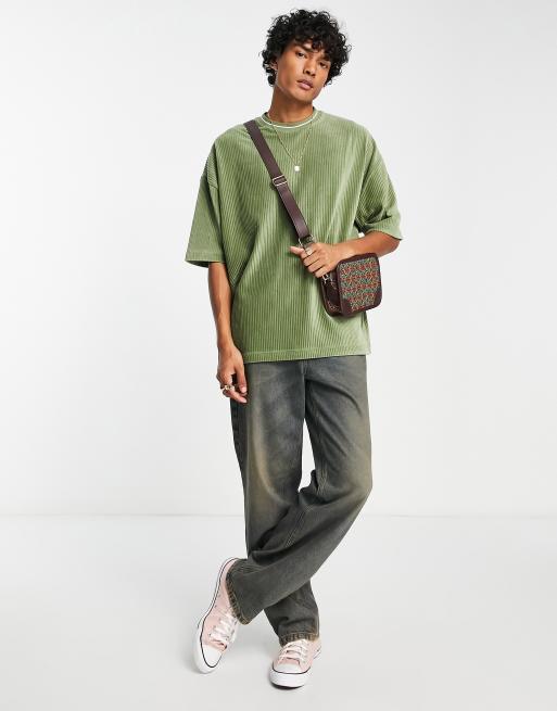Camiseta verde extragrande con ribete en el cuello de velour acanalado de ASOS DESIGN