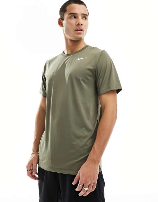 Camiseta nike verde oliva deals