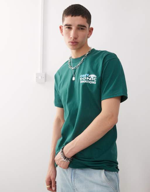 Camiseta verde oscuro con estampado en la espalda y gráfico del logo Sonic Vibrations de Obey, 4 de 4