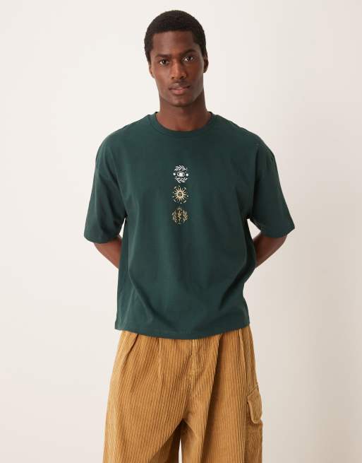 Camiseta verde oscuro de corte cuadrado extragrande con estampado celestial en el pecho de ASOS DESIGN