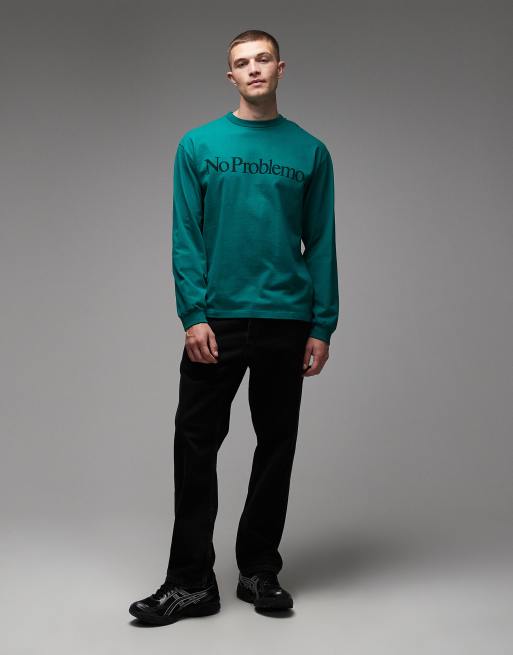 Camiseta verde oscuro de manga larga con logo de algodón de No Problemo, 2 de 5