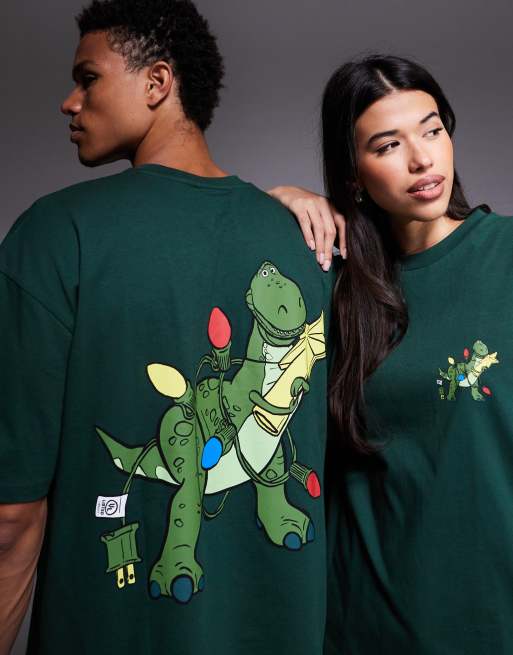 Camiseta verde oscuro extragrande con estampado de "Toy Story" de Disney Pixar para Navidad de ASOS DESIGN, 3 de 4