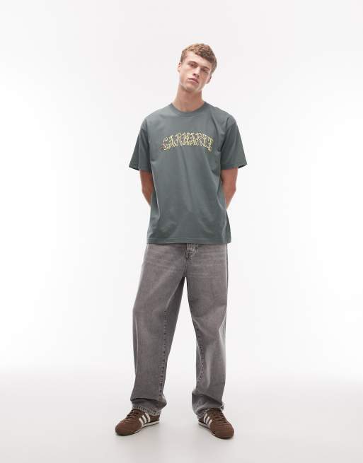 Camiseta verde salvia con monograma de Carhartt WIP, 2 de 5