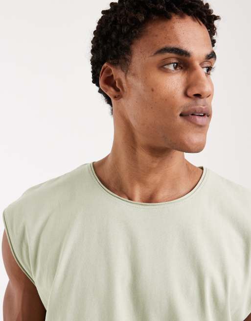 Camiseta verde salvia extragrande sin mangas de Brave Soul, 5 de 5
