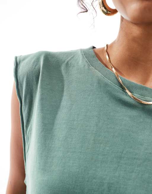 Camiseta verde salvia lavado extragrande sin mangas con sisas caídas de ASOS DESIGN, 4 de 4