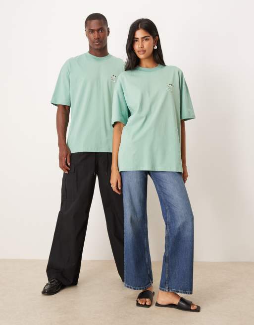 Camiseta verde unisex extragrande con estampado de personajes de Disney de ASOS DESIGN, 2 de 4