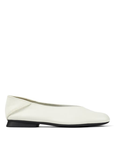 Camper – Ballerinas in Weiß