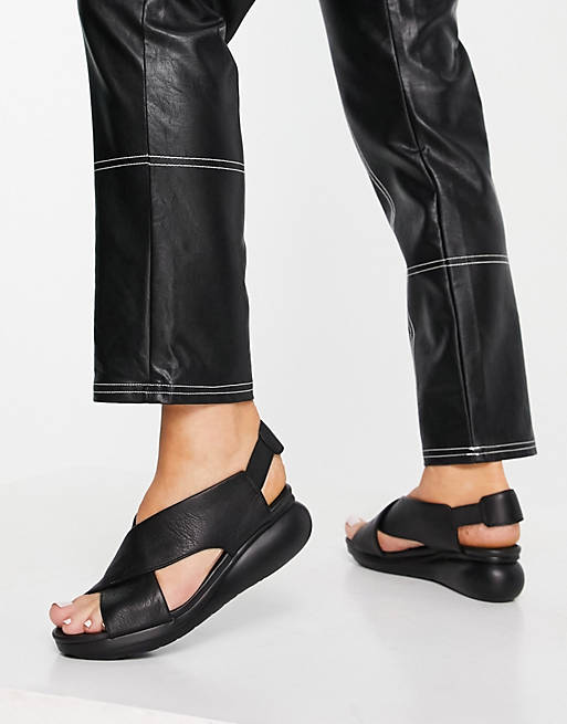 Women Flat Sandals/Camper Balloon cross strap leather slingback flatform sandals in black 