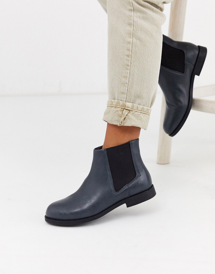 Camper Bowie chelsea ankle boots in dark grey-Black